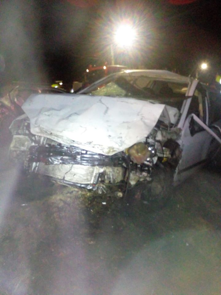 accident intre doua autoturisme. soferul a murit pe loc